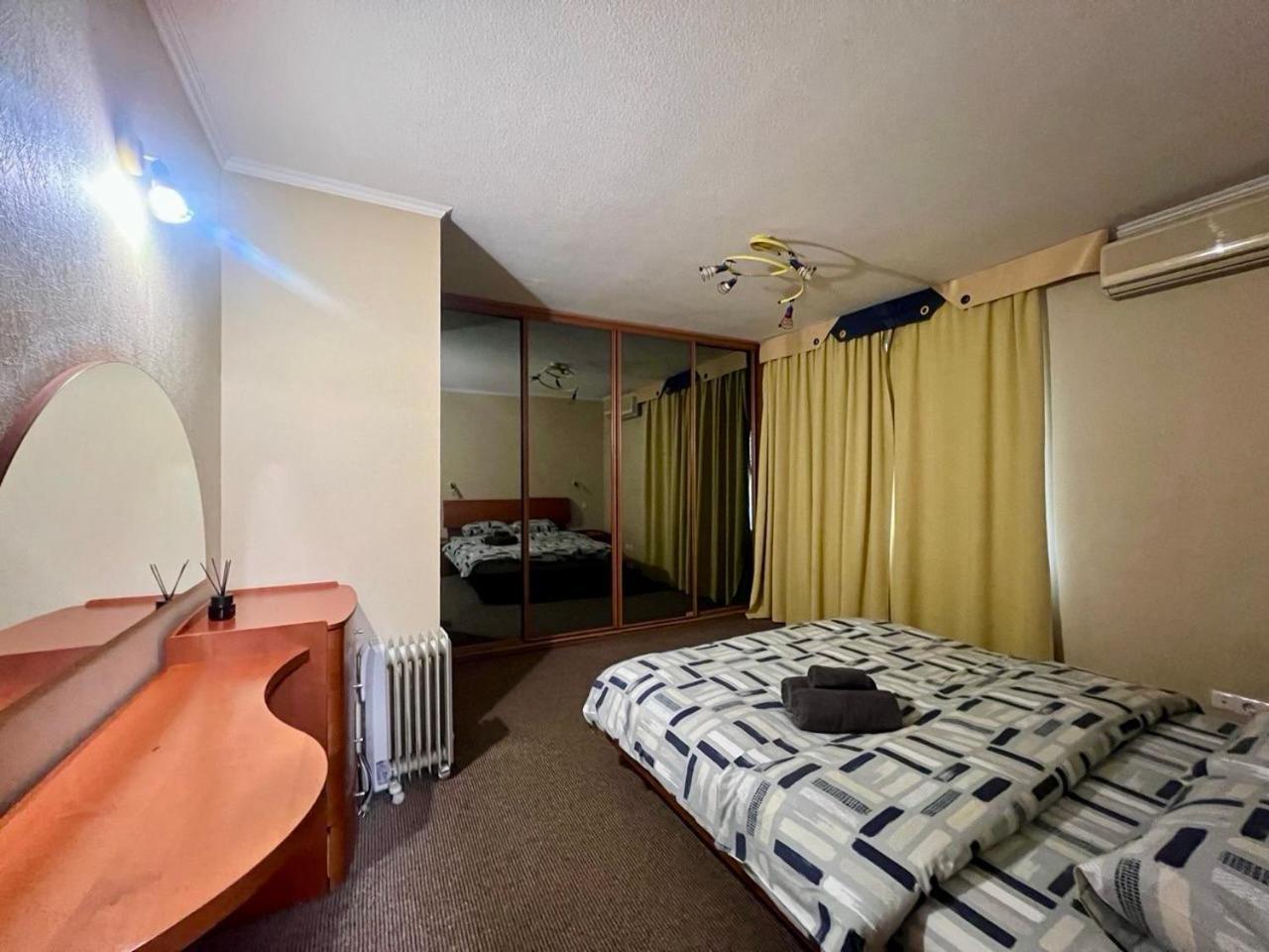 Apartment In The Center Of Kiev Luaran gambar
